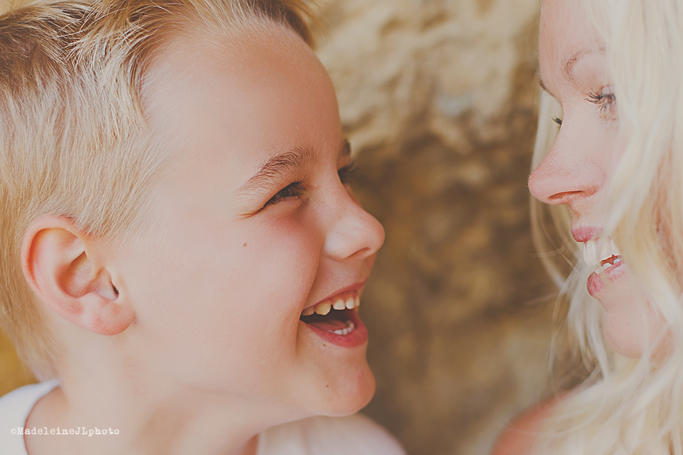 Extended family beach session Corona del Mar beach. Orange County family photographer Beach session. Orange County, los angeles, san diego, inland empire family children kids couples senior photographer